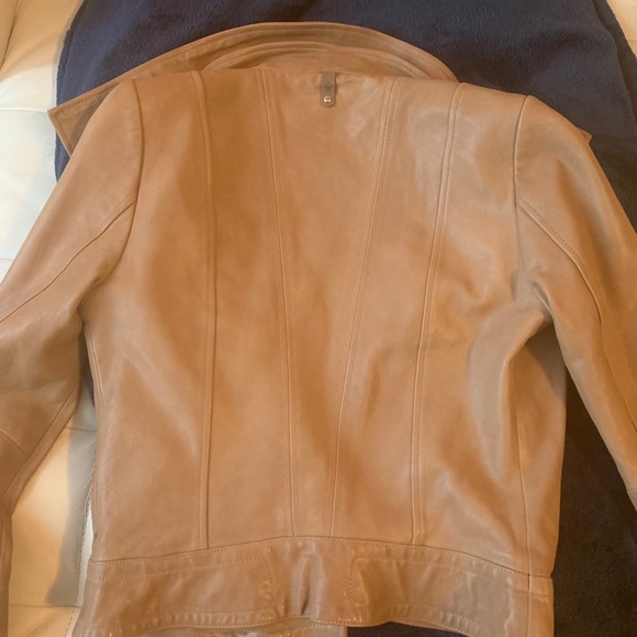 Mackage jacket - Picture 9 of 11